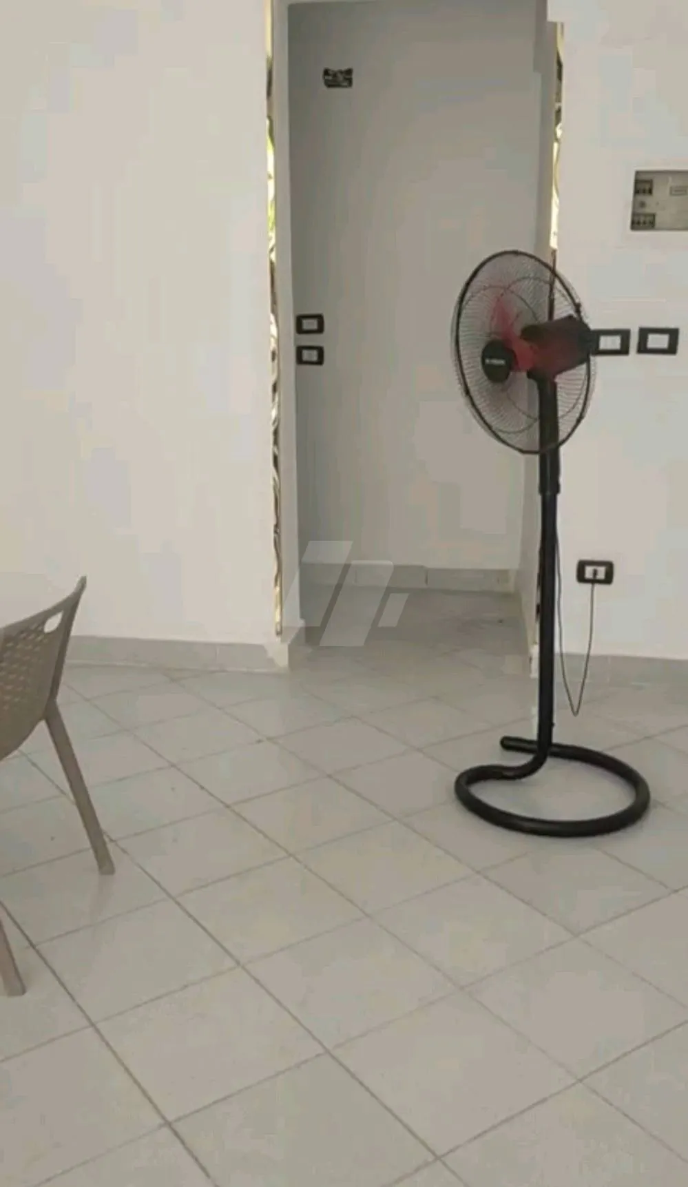 https://4swapp.azureedge.net/4swapp/media/cover/144996/bbe02e57-1562-4375-b97e-d27b3fd36afd