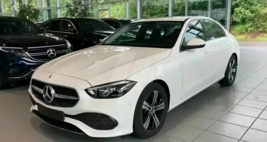 https://4swapp.azureedge.net/4swapp/media/cover/158814/500fca0a-9b3f-4a48-96b1-eb4408c4dd83