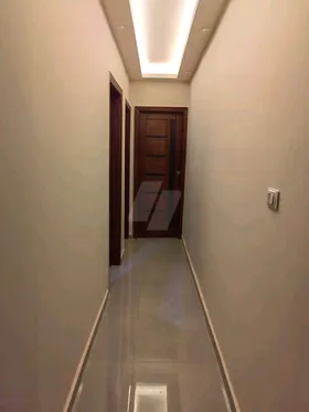 شقة للبيع بالهضبه العليا بالمقطم 