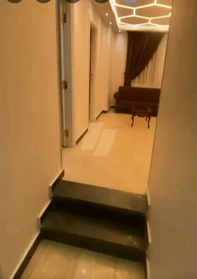 شقه فاخرة مكيفه بالكامل.احدث انواع الأجهزة والمفروشات 