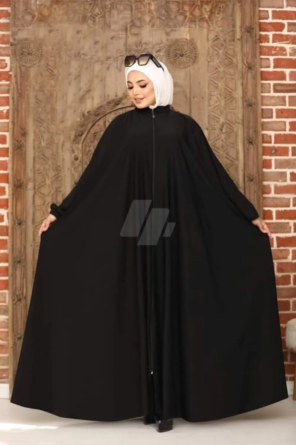 https://4swapp.azureedge.net/4swapp/media/cover/638599232638315363/60ee93fa-31d2-49c1-bb91-05a66b59b7de