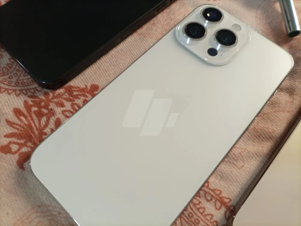 https://4swapp.azureedge.net/4swapp/media/cover/638665740694549951/05e4406e-1c7b-46d6-9912-b7011f5e0702