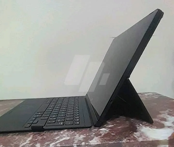 https://4swapp.azureedge.net/4swapp/media/cover/638687551337086964/707ee03e-9f8e-4750-8e1f-48dcaa8e5737