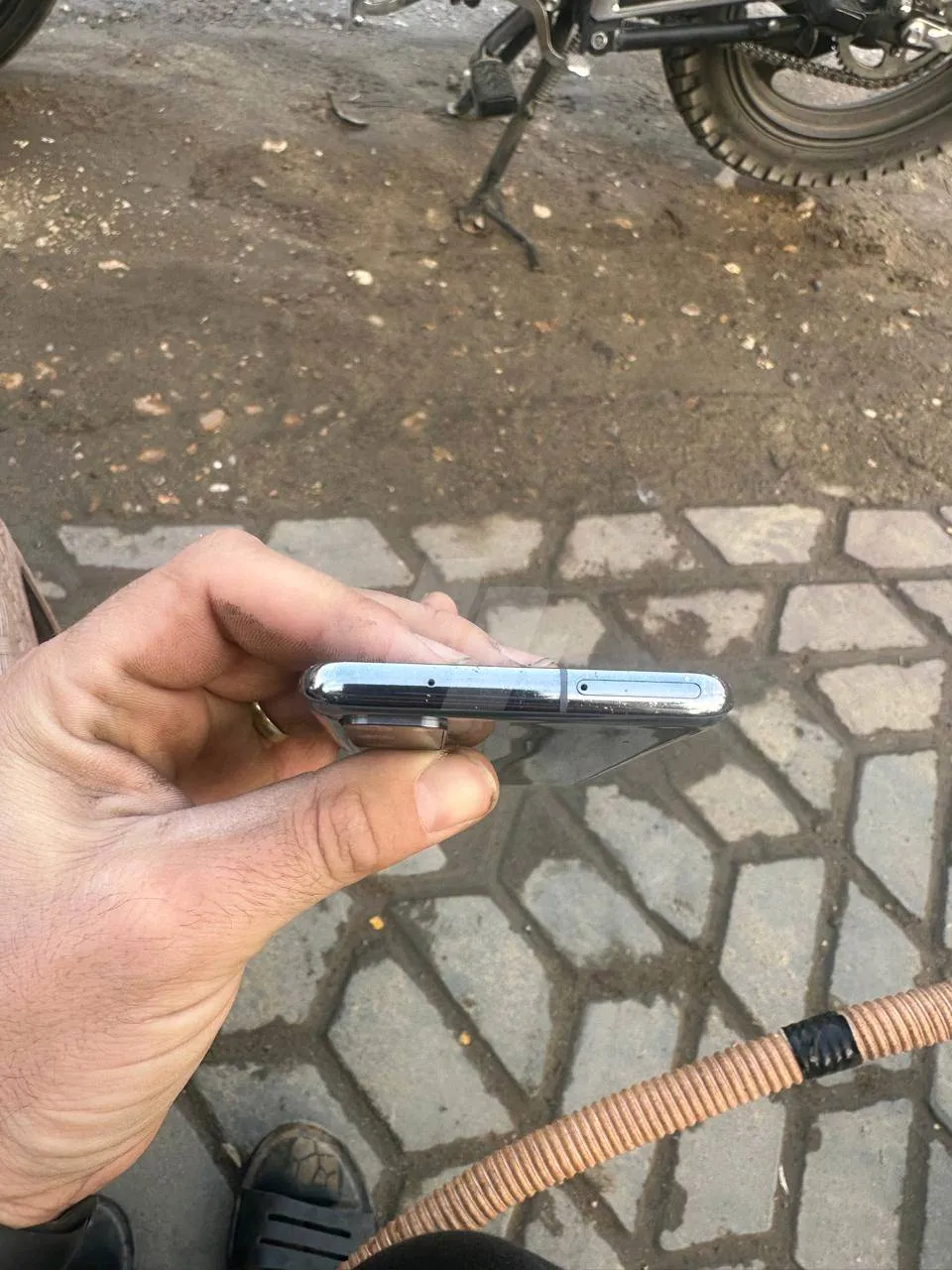 https://4swapp.azureedge.net/4swapp/media/cover/638817484723829382/c2412157-27d1-46c9-9576-f7b2ec4f4ac3