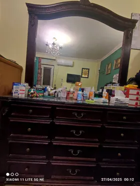 تسريحه ١٢ درج و ٢ كومود خشب زان
