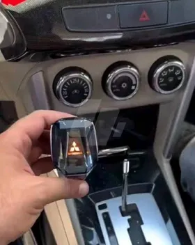 مقبض فتيس بنور كرستال 