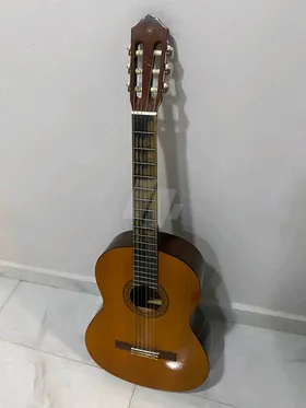  Yamaha C40