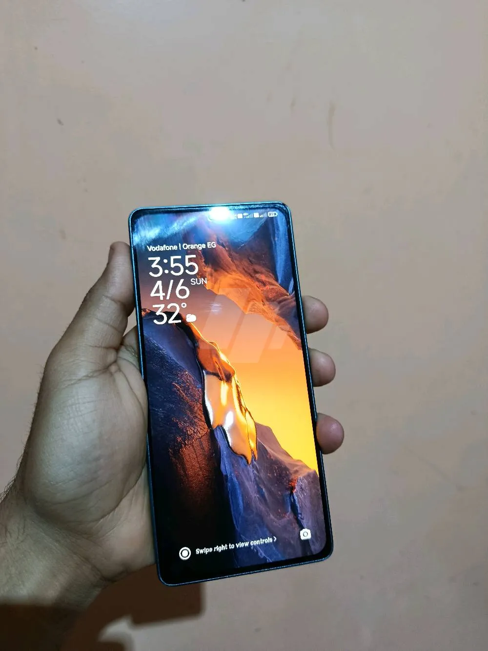 https://4swapp.azureedge.net/4swapp/media/cover/638824907537055618/372aa6fa-120c-444e-b988-ba07fca426a4