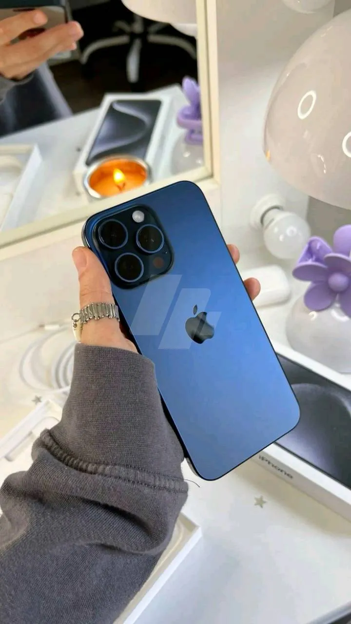 https://4swapp.azureedge.net/4swapp/media/cover/638825510729676928/ad30d7e6-36cd-493c-8dfc-7e0f586cc8ac