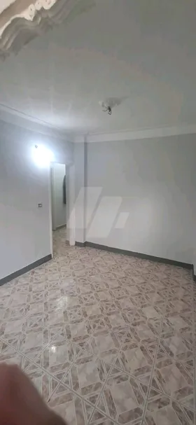 شقة للبيع سموحة  ع محور المحمودية