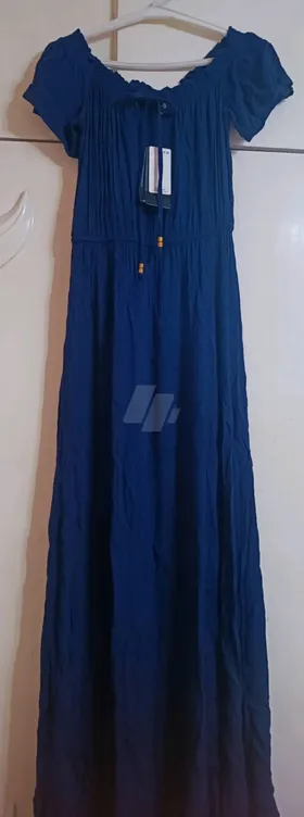 فستان للبيع 