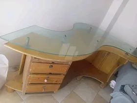 مكتب خشب عموله تلاته متر ونص 