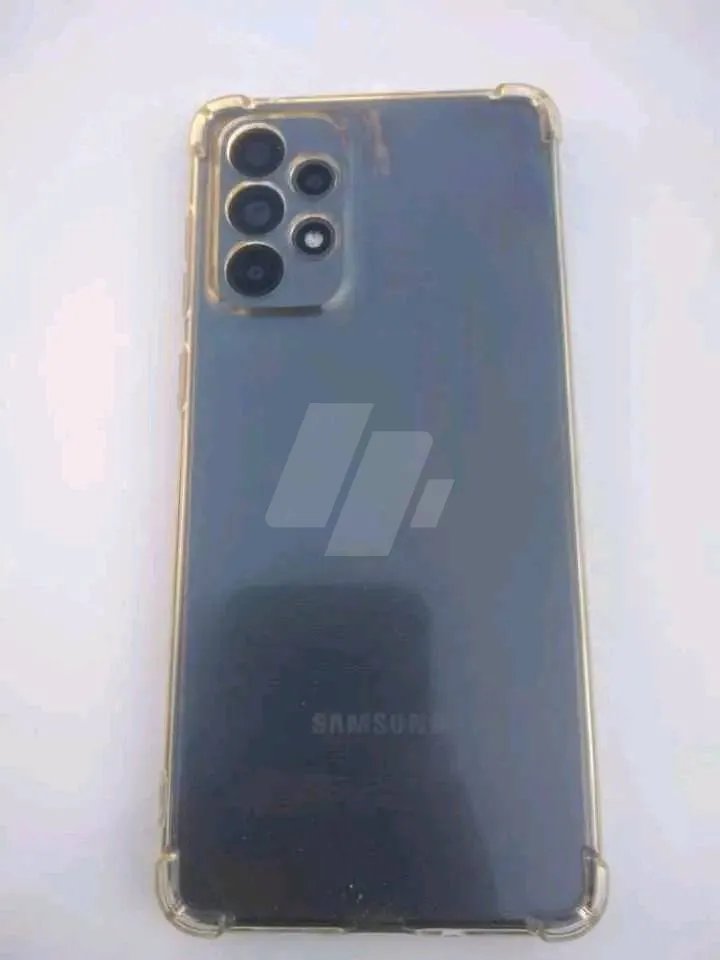 https://4swapp.azureedge.net/4swapp/media/cover/638840884379652353/d1443979-4e8e-4f5a-9c08-2cd518ebad3b