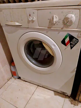 غسالة إندست إيطالي وارد الخارج بحالة جيدة 