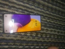 سامسونج جالكسي A72 256/8 لم يتم صيانته ولم يغير اي قطعه و مفيهوش خدش. استعمال من الزيرو و مفيهوش اي عيوب و مسؤول عن كل حرف مكتوب . التليفون وارد الخارج معه شاحن فقط الكام