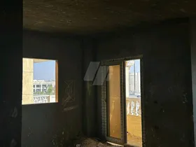 شقة للبيع امام مفيدا وهايد بارك 