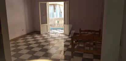 مكتب للايجار فى ميامى مكتب اول نمرة من خالد بن الوليد 