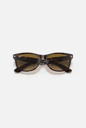 Ray•Ban