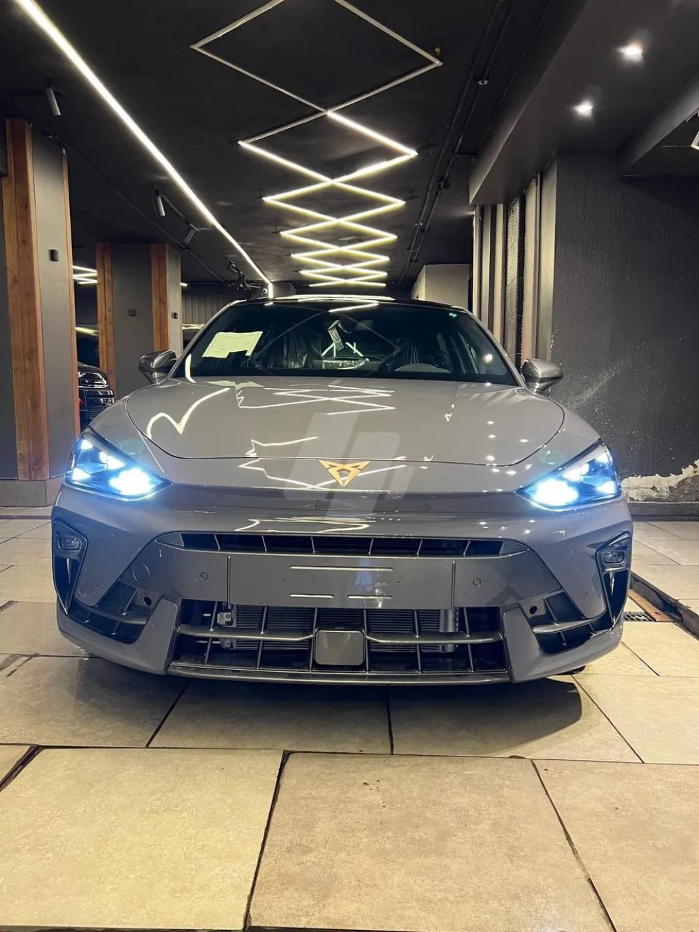 https://4swapp.azureedge.net/4swapp/media/cover/638853675866961889/b07e4391-1daf-4442-9e7a-62bccda35e7b