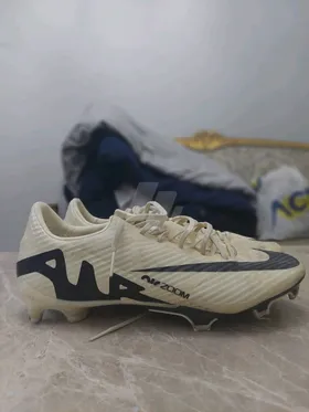 Nike zoom vapor 15 lemonade black low fg/mg Size 44