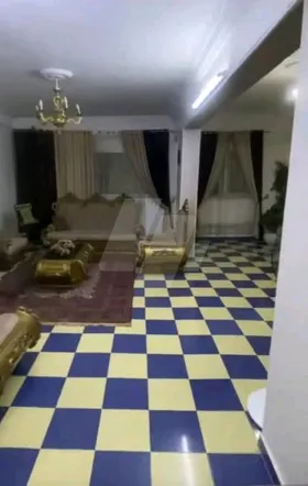 شقه متشطبه للبيع 