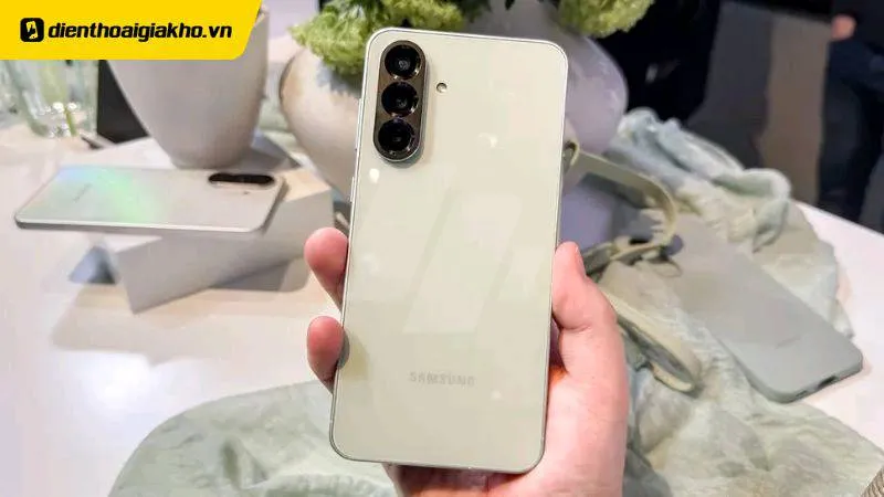 https://4swapp.azureedge.net/4swapp/media/cover/638854381994059012/5db1607a-2a0d-4f81-84d1-2a96195fdfcc