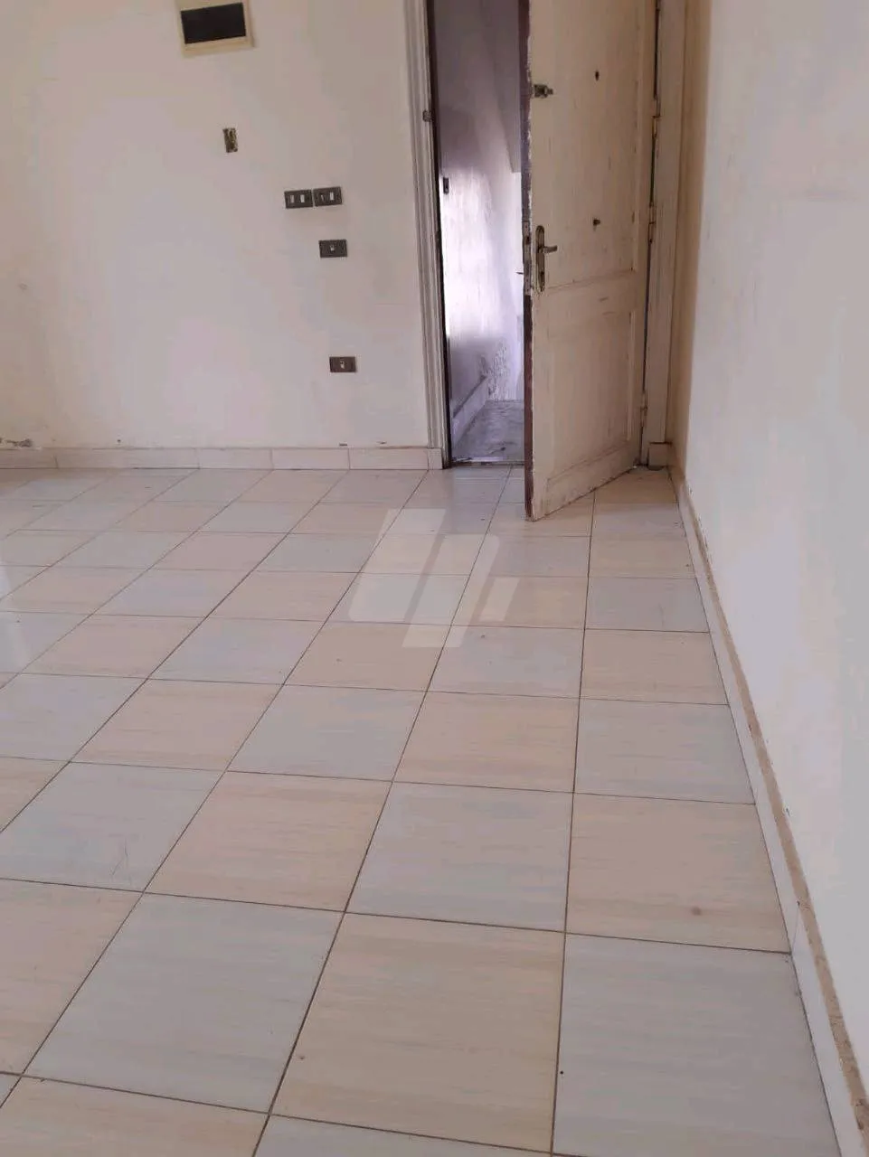 https://4swapp.azureedge.net/4swapp/media/cover/638857693572990601/7995d1fc-e47e-4020-b72a-2d63933dde4d