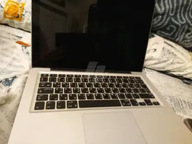 MacBook pro 2012 model