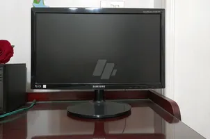 شاشة كبيوتر