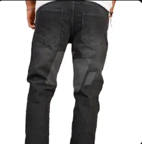 • عرض الـــ 2 بنطلون جينز واحد أزرق و التاني أسود 👖 