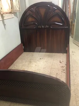 سرير كبير 150