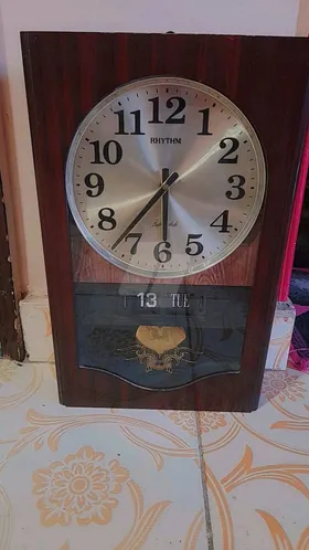 ساعه حائط 
