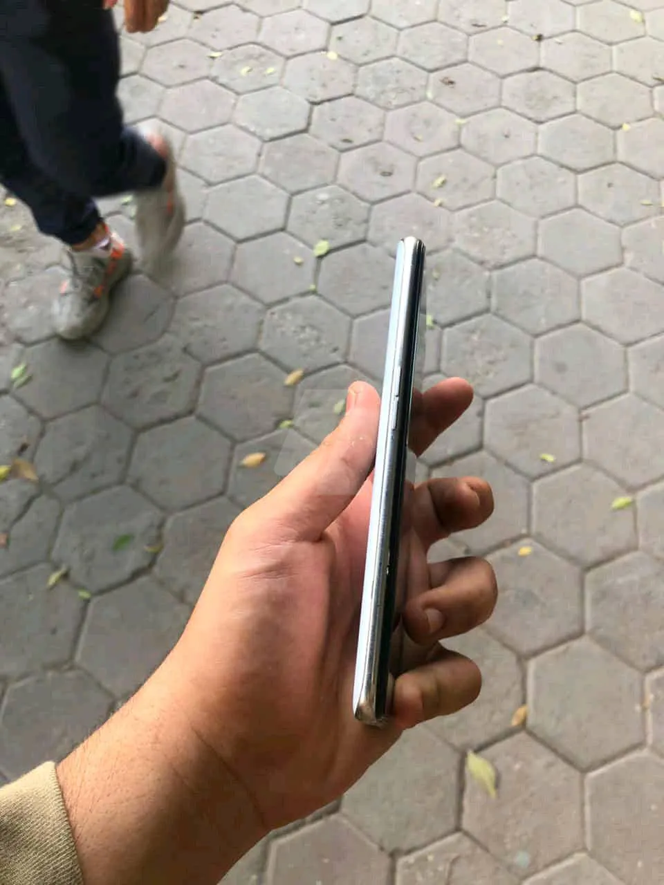 https://4swapp.azureedge.net/4swapp/media/cover/638874116547333306/b1b9524b-5ba8-42ec-994a-a69adfbd5bfb