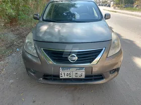 Nissan Sunny 2014