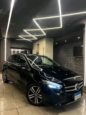 Mercedes B200 Model 2022