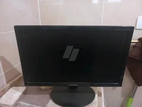 شاشة كمبيوتر قديمه 