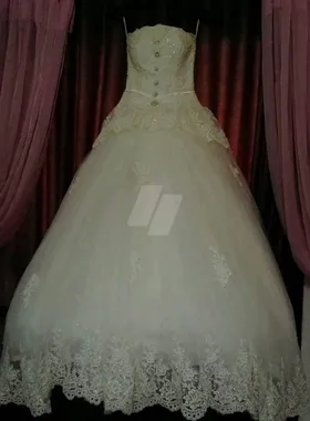 فستان زفاف 