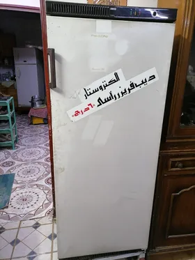 للبيع ديب فريزر رأسى دىفروست ٦ درج الكتروستار