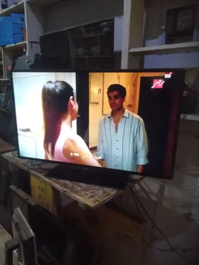 شاشه يونيون اير 40بوصه سمارت