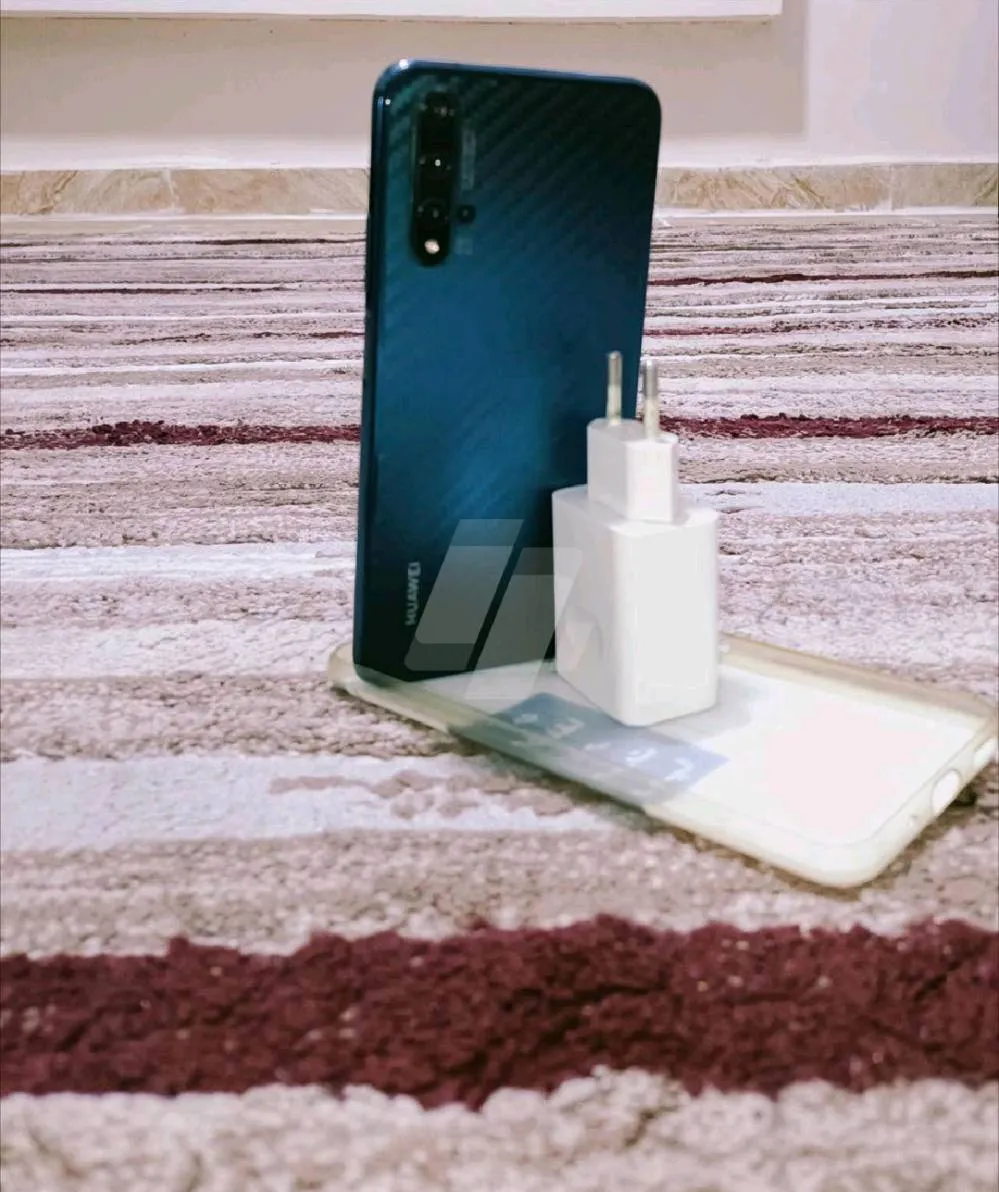 https://4swapp.azureedge.net/4swapp/media/cover/638894201104727650/97f50a75-4669-4041-95bd-0c2a45aafd81