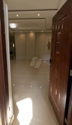 شقه اول سكن للبيع بالمنطقة الثانيه عمارات 