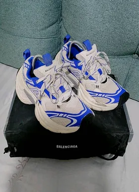 كوتش Balenciaga اللون الازرق