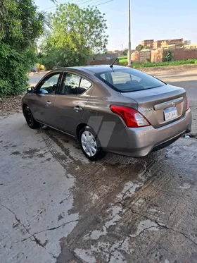 Nissan Sunny 2020