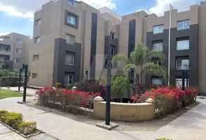 للايجار شقه مفروشة بالكامل150م بجوار جامعة AUC