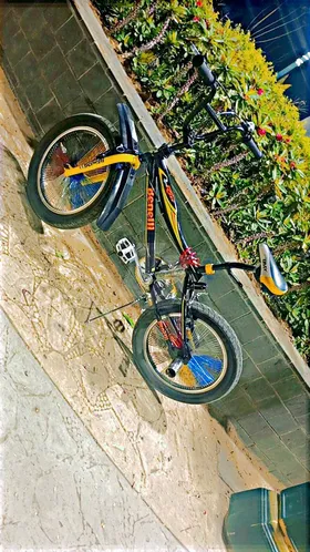 للبيع – عجلة BMX Benelli مستعملة بحالة ممتازة