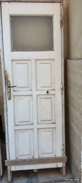 باب مطبخ بالحلق