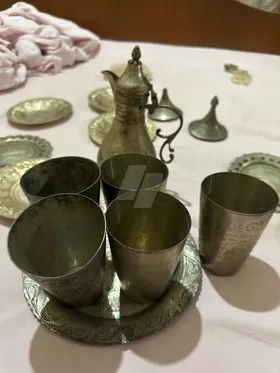 مجموعة أنتيكات نحاسية فاخرة – ديكور كلاسيكي أصيل