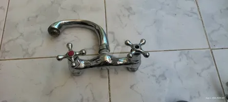 خلاط حوض مطبخ