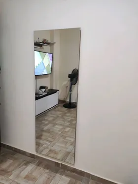 مرايا حائط 