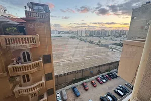 شقة للبيع 135 م سموحة (14 مايو)